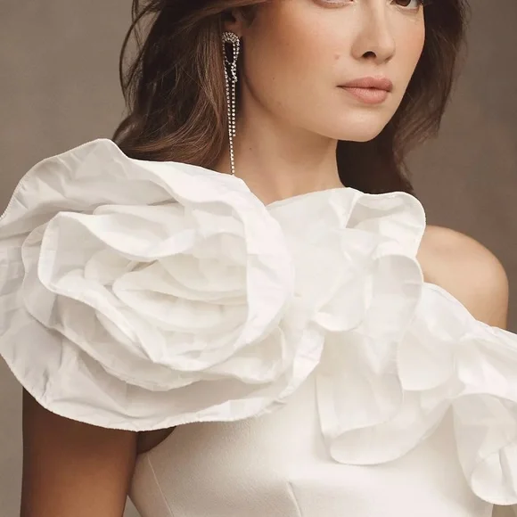 Rebecca Vallance Chloe Taffeta One Shoulder Crepe Column Gown - Picture 4 of 9